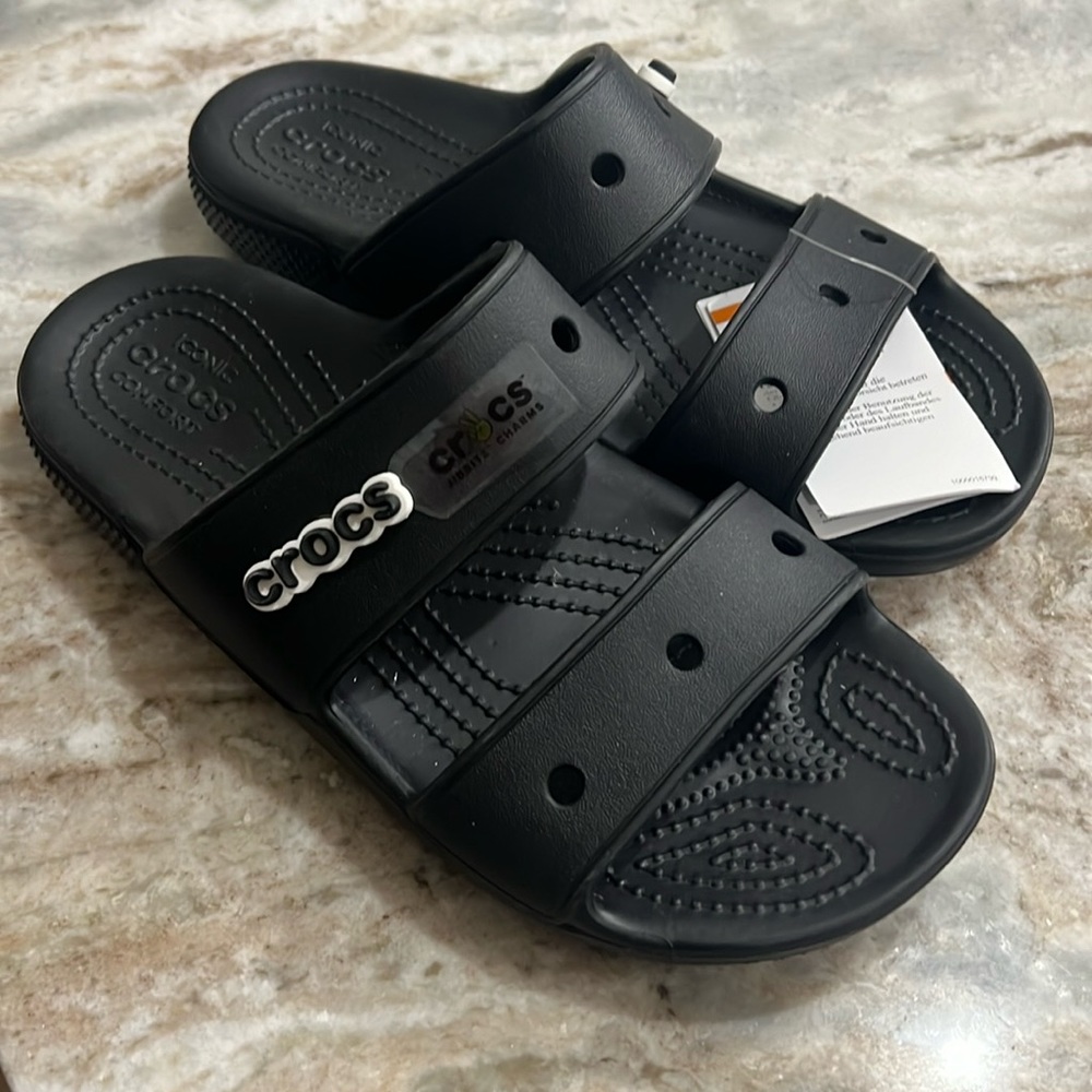 Women’s brand new Crocs size 8 Women’s  or 6 Men’s